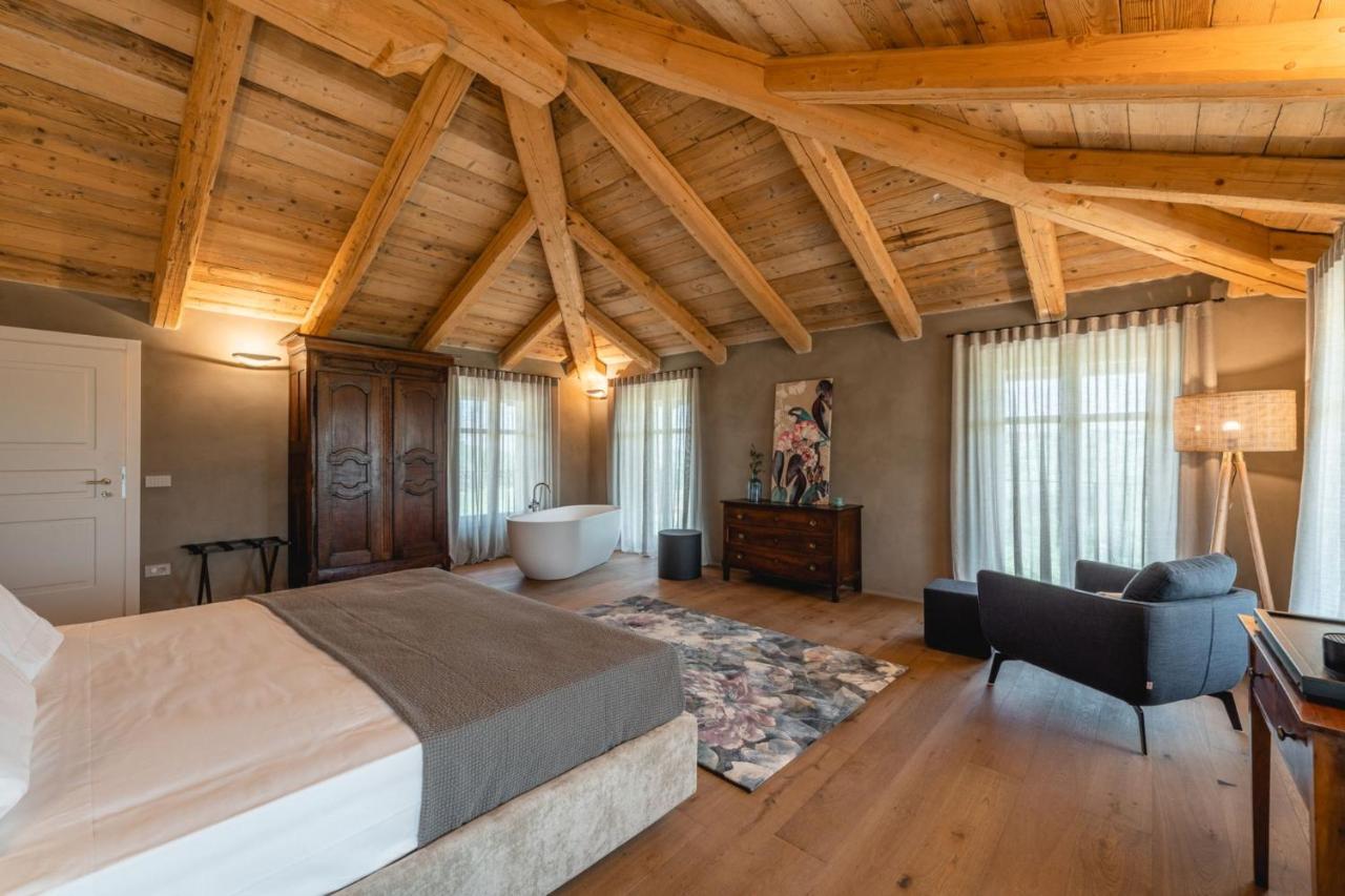 Monvi Wine Relais Villa Костилиоле ди Асти Екстериор снимка
